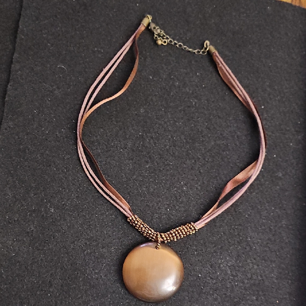 Elegant Brown Pendant Necklace